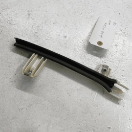 2007-16 GMC Acadia Traverse DOOR GLASS WINDOW TRACK BRACKET CHANNEL GUIDE R
