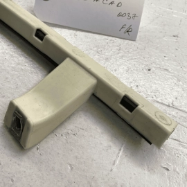 2007-16 GMC Acadia Traverse DOOR GLASS WINDOW TRACK BRACKET CHANNEL GUIDE R