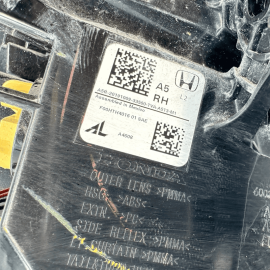 2018-2020 HONDA ACCORD HYBRID REAR RIGHT PASSENGER SIDE OUTER TAILLIGHT LAMP OEM