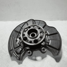 MERCEDES W222 S550 2014-17 REAR RIGHT PASSENGER SIDE SPINDLE KNUCKLE & HUB OEM