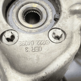 MERCEDES W222 S550 2014-17 REAR RIGHT PASSENGER SIDE SPINDLE KNUCKLE & HUB OEM