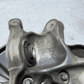 MERCEDES W222 S550 2014-17 REAR RIGHT PASSENGER SIDE SPINDLE KNUCKLE & HUB OEM