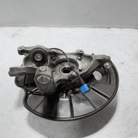 MERCEDES W222 S550 2014-17 REAR LEFT DRIVER SIDE SPINDLE KNUCKLE & HUB OEM