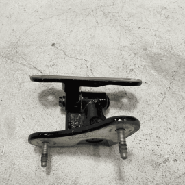 MERCEDES W222 S550 FRONT PASSENGER SIDE LOWER DOOR HINGE OEM 2014-2017