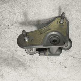 MERCEDES W222 S550 FRONT PASSENGER SIDE LOWER DOOR HINGE OEM 2014-2017