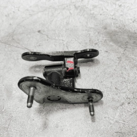 MERCEDES W222 S550 FRONT LEFT DRIVER SIDE LOWER DOOR HINGE OEM 2014-2017