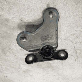 MERCEDES W222 S550 REAR LEFT DRIVER SIDE LOWER DOOR HINGE OEM 2014-2017