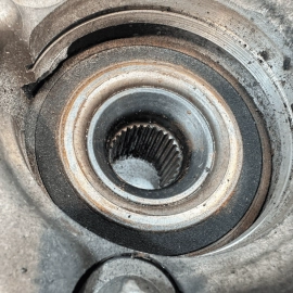 Mercedes W222 S550 AWD 4-MATIC Front Driver Side Spindle Knuckle Hub 2014-17 OEM