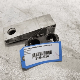 MERCEDES W222 S550 FRONT LEFT DRIVER SIDE SUBFRAME SUPPORT BRACKET OEM 2014-2017