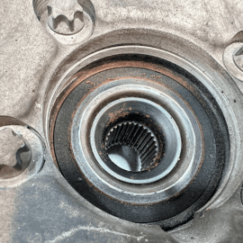 Mercedes W222 S550 4-MATIC Front Passenger Side Spindle Knuckle Hub 2014-17 OEM