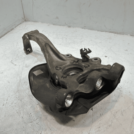 Mercedes W222 S550 4-MATIC Front Passenger Side Spindle Knuckle Hub 2014-17 OEM