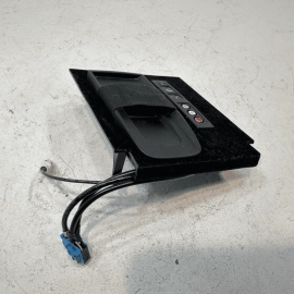 2014-2017 MERCEDES W222 S550 CENTER CONSOLE USB AUX MEDIA RETAINER PLATE OEM
