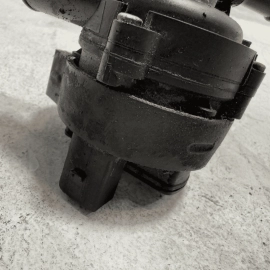 MERCEDES W222 S550 ENGINE COOLANT AUXILIARY WATER PUMP OEM OEM 2014-2017