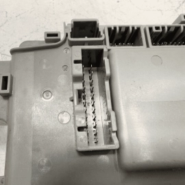 Cabin Fuse Relay Box Honda Accord Hybrid Hybrid 2018-2020 OEM