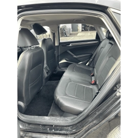 VOLKSWAGEN PASSAT FRONT DRIVER SIDE DOOR PANEL MOLDING TRIM COVER 2016-2019 OEM