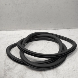 VOLKSWAGEN PASSAT FRONT DRIVER SIDE DOOR BODY WEATHERSTRIP INNER SEAL 12-22 OEM