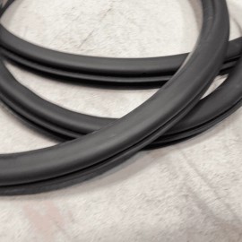 VOLKSWAGEN PASSAT FRONT DRIVER SIDE DOOR BODY WEATHERSTRIP INNER SEAL 12-22 OEM