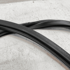 VOLKSWAGEN PASSAT FRONT PASSENGER DOOR BODY WEATHERSTRIP INNER SEAL 2012-22 OEM