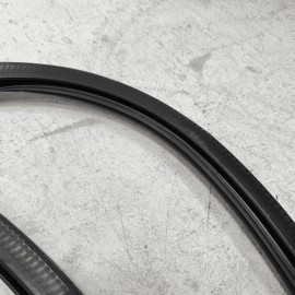 VOLKSWAGEN PASSAT FRONT PASSENGER DOOR BODY WEATHERSTRIP INNER SEAL 2012-22 OEM