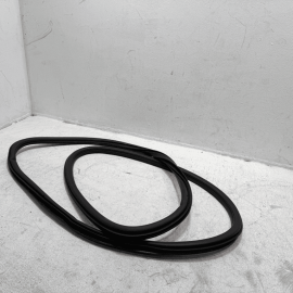 VOLKSWAGEN PASSAT FRONT PASSENGER DOOR BODY WEATHERSTRIP INNER SEAL 2012-22 OEM