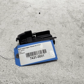 VOLKSWAGEN PASSAT 2012-2022 FRONT OR REAR PASSENGER DOOR LOCK ACTUATOR COVER OEM