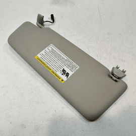 VOLKSWAGEN PASSAT FRONT PASSENGER SIDE UPPER ROOF SUN VISOR SHADE 2017-2022 OEM