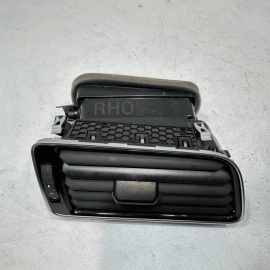 VOLKSWAGEN PASSAT FRONT DASH PASSENGER SIDE DASH AIR VENT GRILL 2016-2019 OEM