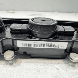 2015-2019 VOLKSWAGEN PASSAT DASH HVAC AC HEATER CLIMATE TEMPERATURE CONTROL OEM