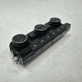 2015-2019 VOLKSWAGEN PASSAT DASH HVAC AC HEATER CLIMATE TEMPERATURE CONTROL OEM