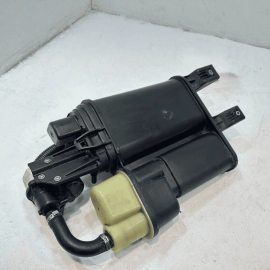 2018-2019  VW VOLKSWAGEN PASSAT 2.0L VW CHARCOAL FUEL VAPOR CANISTER W/ PUMP OEM