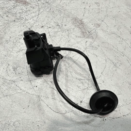 2012-2022 VOLKSWAGEN PASSAT 2.0L LOCK ACTUATOR FUEL FILLER DOOR OEM