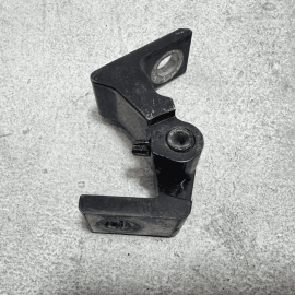 VOLKSWAGEN PASSAT 2012-2022 FRONT LEFT DRIVER SIDE DOOR LOWER HINGE OEM