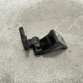 VOLKSWAGEN PASSAT 2012-2022 FRONT LEFT DRIVER SIDE DOOR LOWER HINGE OEM