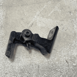 VOLKSWAGEN PASSAT 2012-2022 FRONT RIGHT PASSENGER SIDE DOOR UPPER HINGE OEM