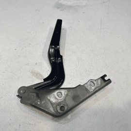 2016-2019 VOLKSWAGEN VW PASSAT HOOD HINGE PASSENGER SIDE *Black Pearl 2T2T* OEM