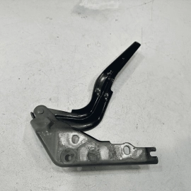 2016-2019 VOLKSWAGEN VW PASSAT HOOD HINGE PASSENGER SIDE *Black Pearl 2T2T* OEM
