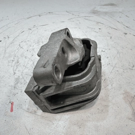 VOLKSWAGEN PASSAT ENGINE 2.0L MOTOR PASSENGER SIDE MOUNT SUPPORT BRACKET 2012-22