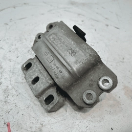 VOLKSWAGEN PASSAT ENGINE 2.0L MOTOR DRIVER SIDE MOUNT SUPPORT BRACKET 2012-2022