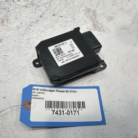 VOLKSWAGEN PASSAT 16-19 FRONT PASSENGER SEAT OCCUPANT SENSOR CONTROL MODULE OEM