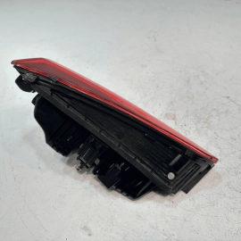 2017-2018 VOLKSWAGEN PASSAT LE TAILLIGHT RIGHT PASSENGER SIDE LED OEM DEFECT!