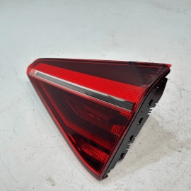 2017-2018 VOLKSWAGEN PASSAT LE TAILLIGHT RIGHT PASSENGER SIDE LED OEM DEFECT!