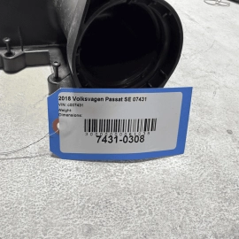 2018-2022 VW PASSAT 2.0L - Engine AIR Filter BOX / (UPPER) Cover OEM