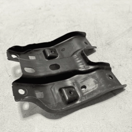 2016-2019 PASSAT FRONT CENTER SUPPORT FOR LOCK CARRIER OEM