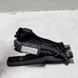 2012-2018 VOLKSWAGEN PASSAT ACCELERATOR GAS PEDAL OEM