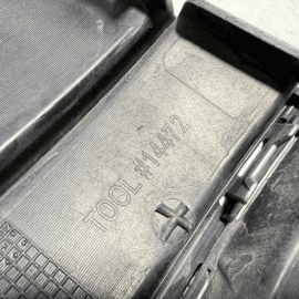 2016-2019 VOLKSWAGEN PASSAT FRONT DRIVER SIDE OUTTER GRILLE OEM