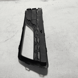 2016-2019 VOLKSWAGEN PASSAT FRONT DRIVER SIDE OUTTER GRILLE OEM