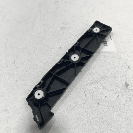 GMC TERRAIN 2018 - 2023 REAR LEFT DRIVER SIDE BUMPER RETAINER GUIDE BRACKET