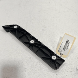 GMC TERRAIN 2018 - 2023 REAR LEFT DRIVER SIDE BUMPER RETAINER GUIDE BRACKET