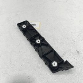 GMC TERRAIN 2018 - 2023 REAR LEFT DRIVER SIDE BUMPER RETAINER GUIDE BRACKET