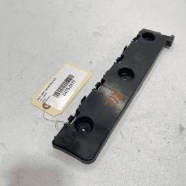GMC TERRAIN 2018 - 2023 REAR LEFT DRIVER SIDE BUMPER RETAINER GUIDE BRACKET